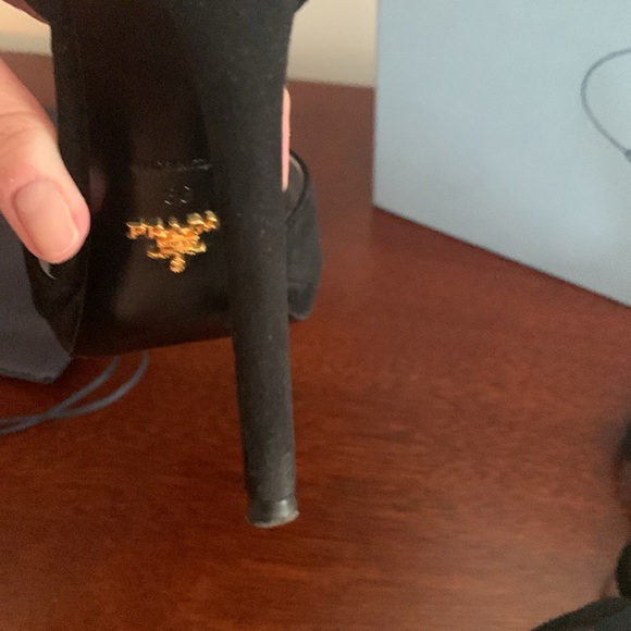 Authentic Womens gently worn Prada heels size 38/ 8 B - Picture 7 of 16
